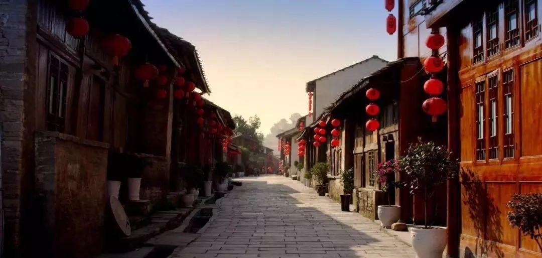小蓝球向上跳